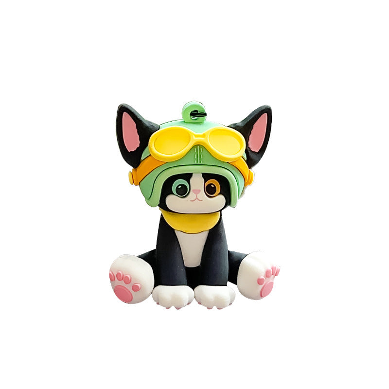 Wholesale Pilot cartoon keychain pendant trendy car keychain
